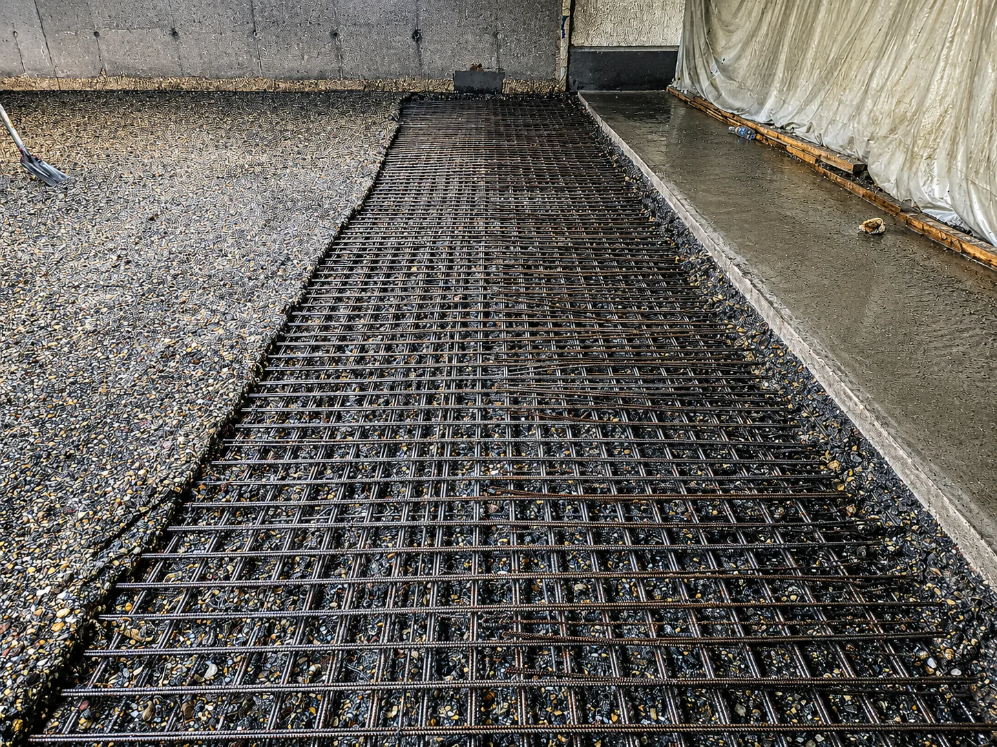 Betonabtrag in einer Tiefgarage mittels HDW