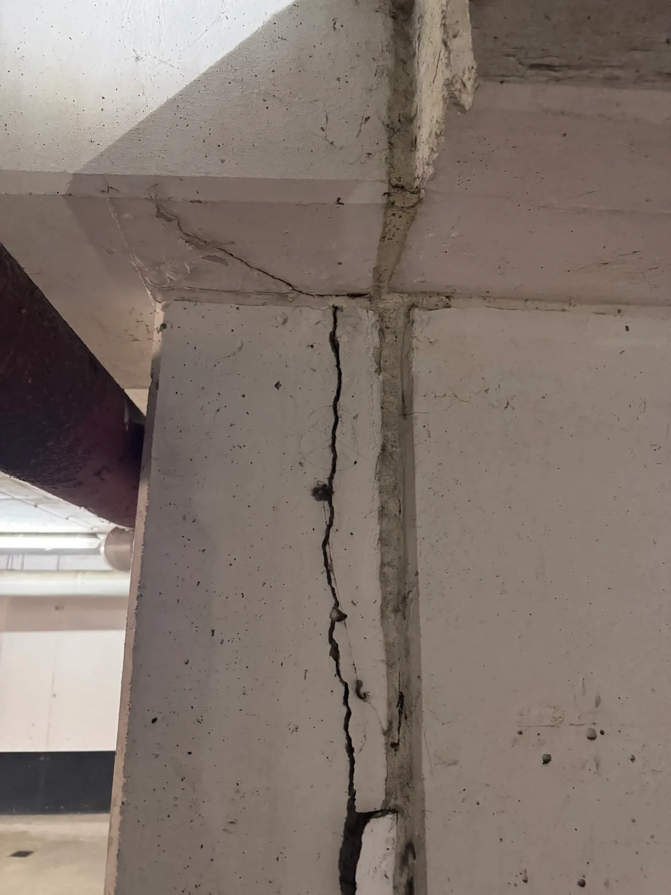Betonschaden an einer Konsole
